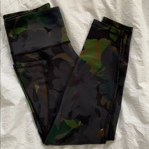 Old navy petite size S leggings